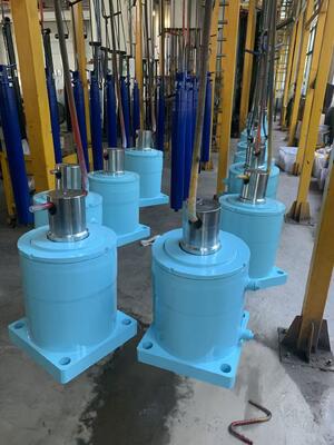 Engineering and construction machinery cylinders